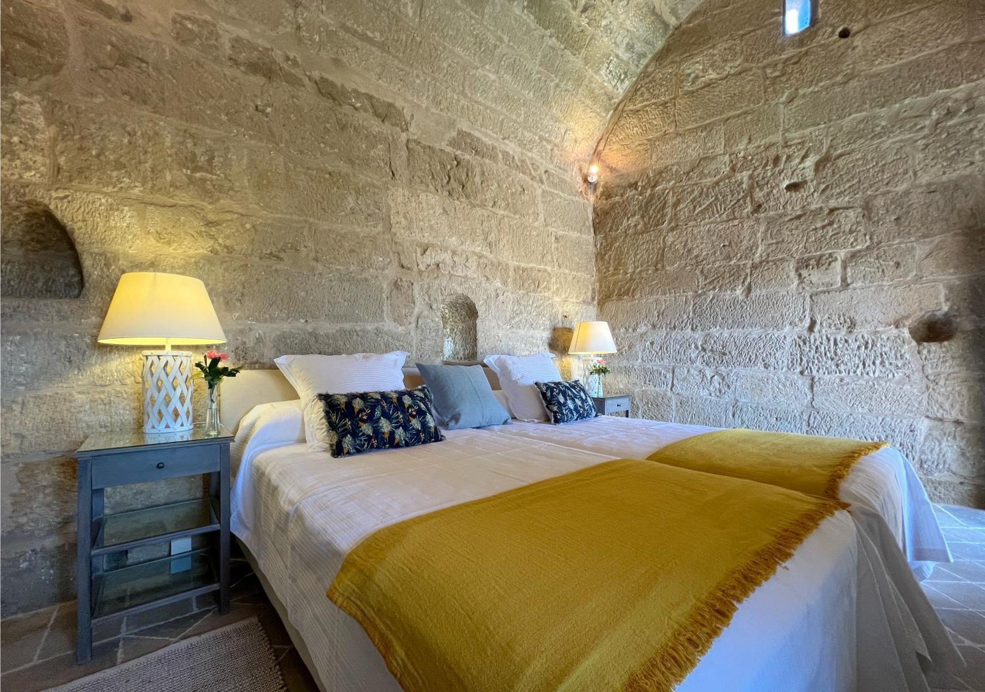 Castillo De Corvinos Уэска Экстерьер фото